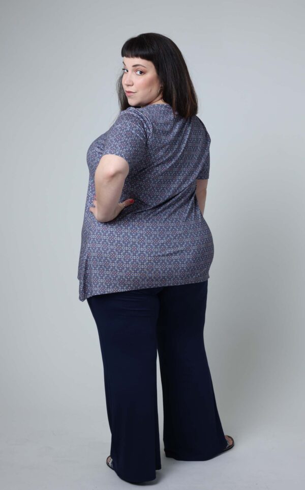 מכנסיים מתרחבים