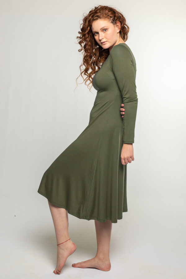 שמלת בייסיק