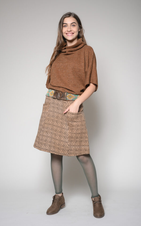 חצאית ברך מודפסת