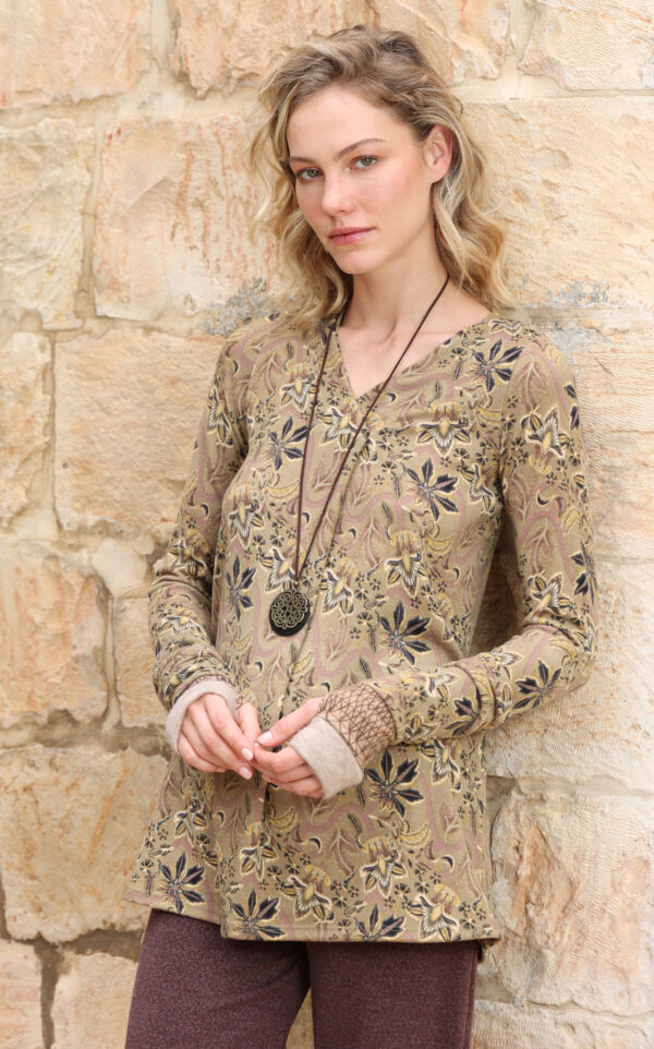 טוניקה רחבה