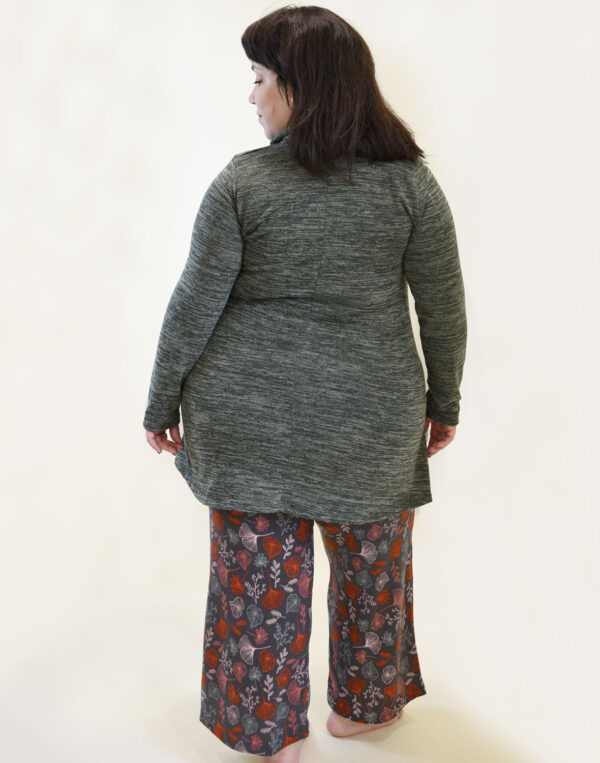 מכנסיים רחבים