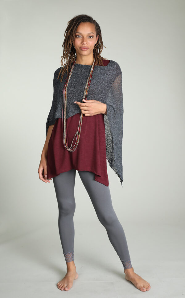 פונצ`ו סריג