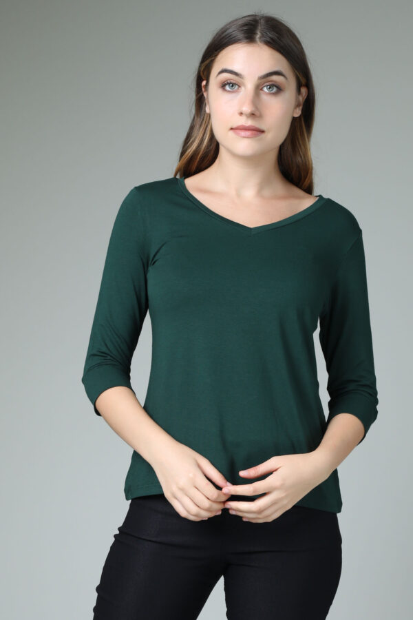 חולצה משוחררת