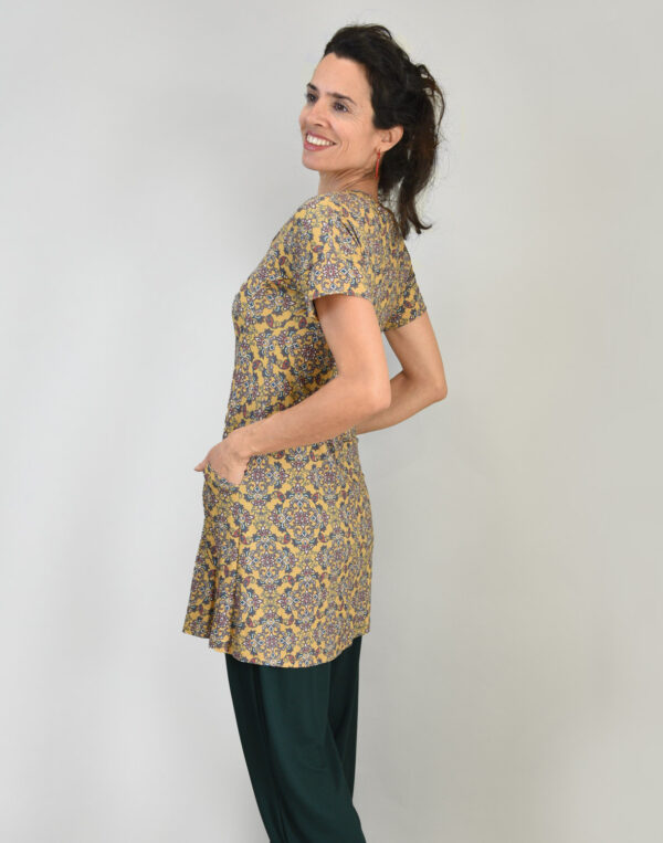 טוניקת כיסים