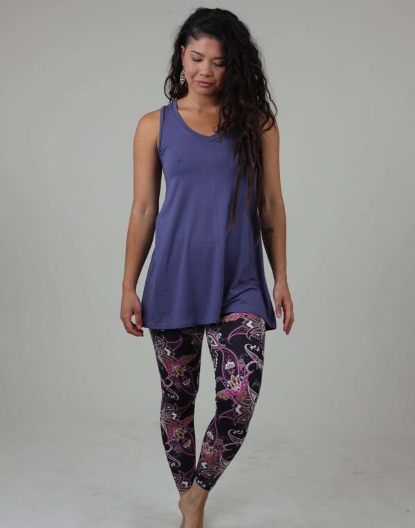 טוניקת וי בייסיק