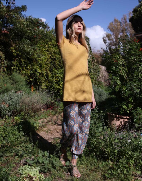 מכנסיים מודפסים