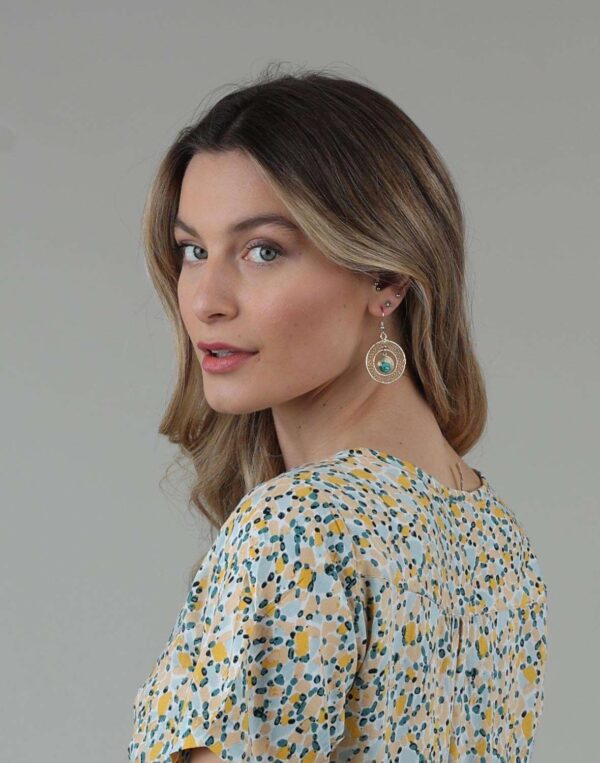 עגילים מרוקעים