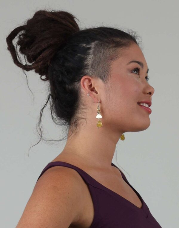 עגילים תלויים