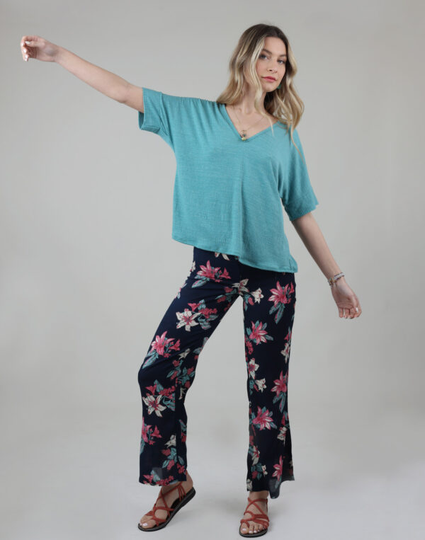 מכנסיים מתרחבים