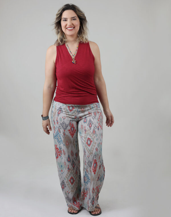 מכנסיים מתרחבים