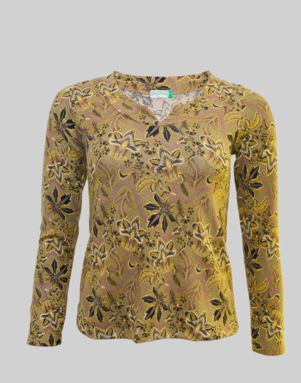 חולצה מודפסת