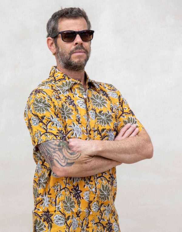 חולצת גברים ש. קצר