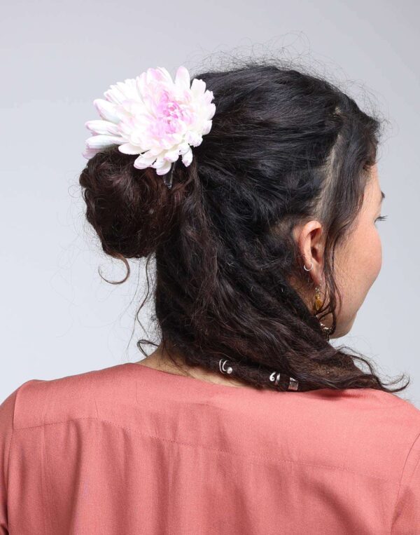 סיכת פרח גדול