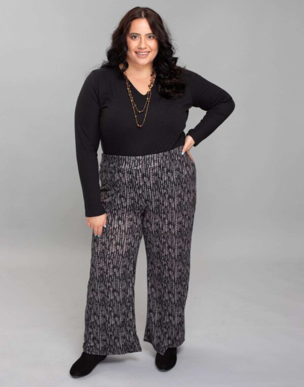 מכנסיים מודפסים