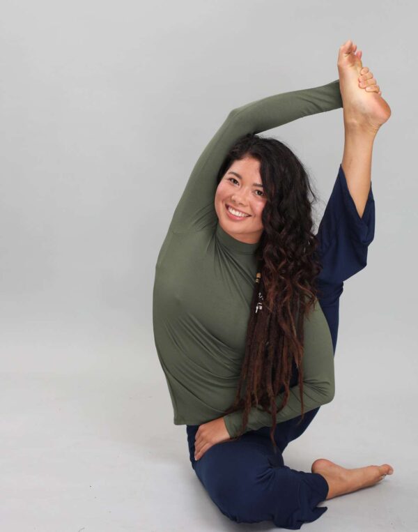 מכנסיים מתרחבים