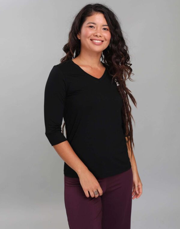 חולצה משוחררת