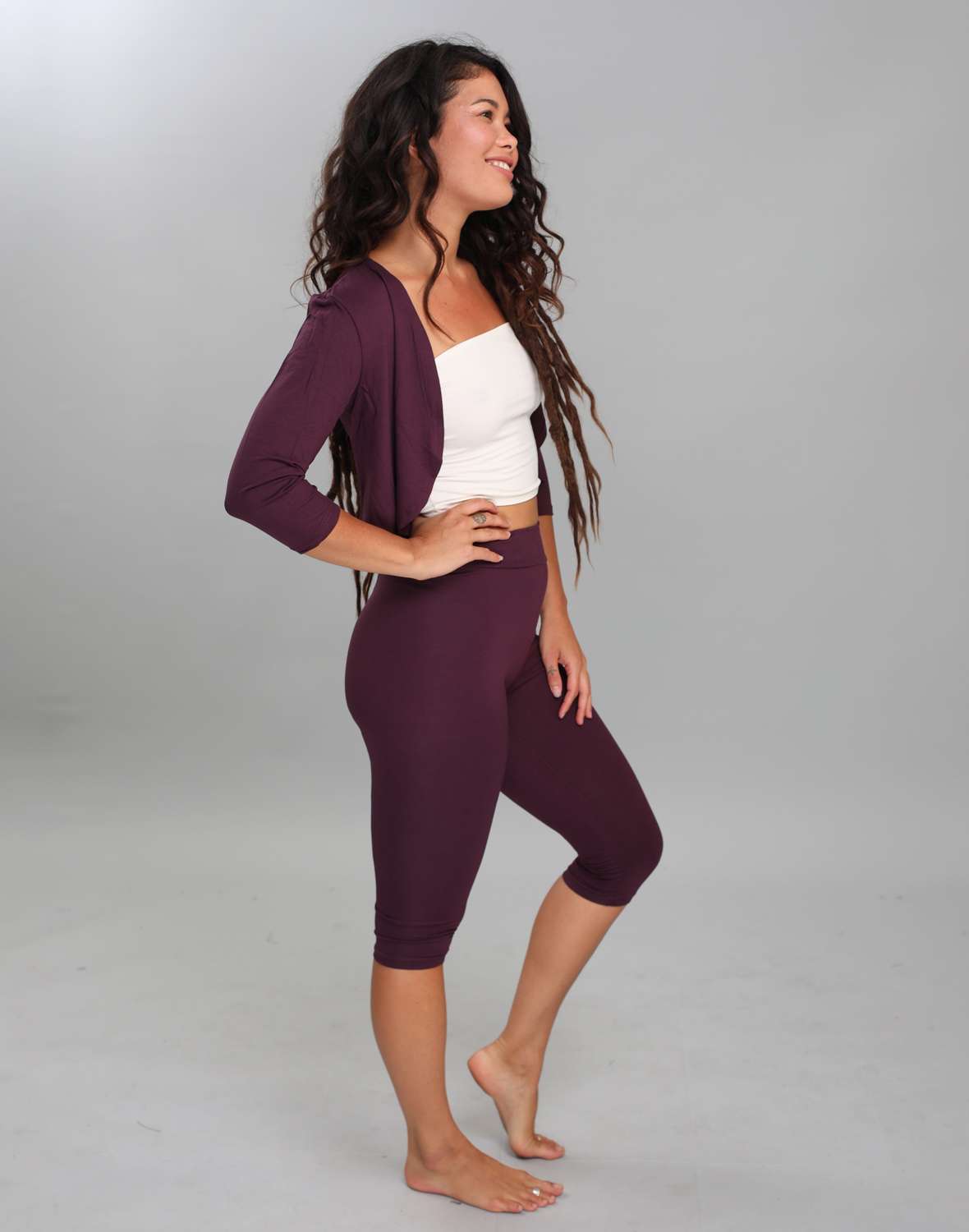 טייץ חלק 3/4 חגורה – תמונה 3 טייץ חלק 3/4 חגורה – תמונה 3