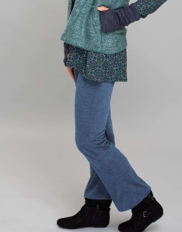 מכנסיים מתרחבים