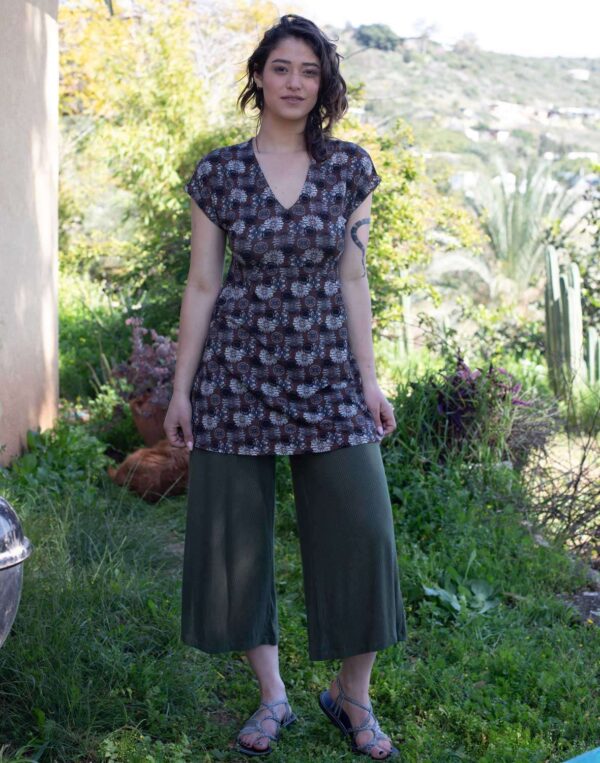 מכנסי ריב רחבים