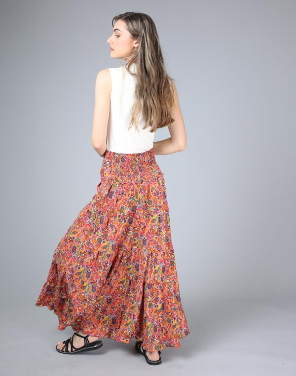 חצאית קומות