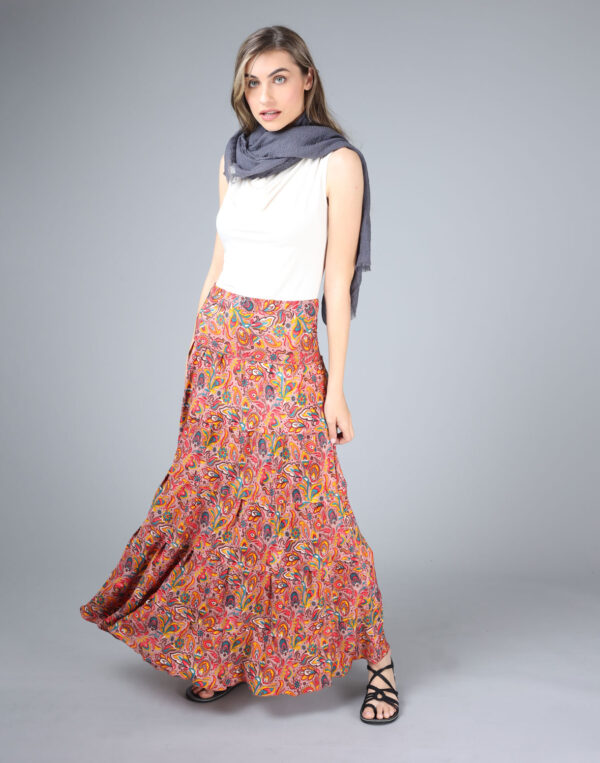 חצאית קומות