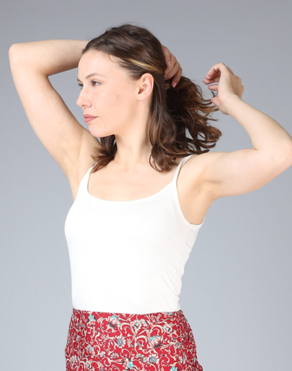 גופיית ספגטי