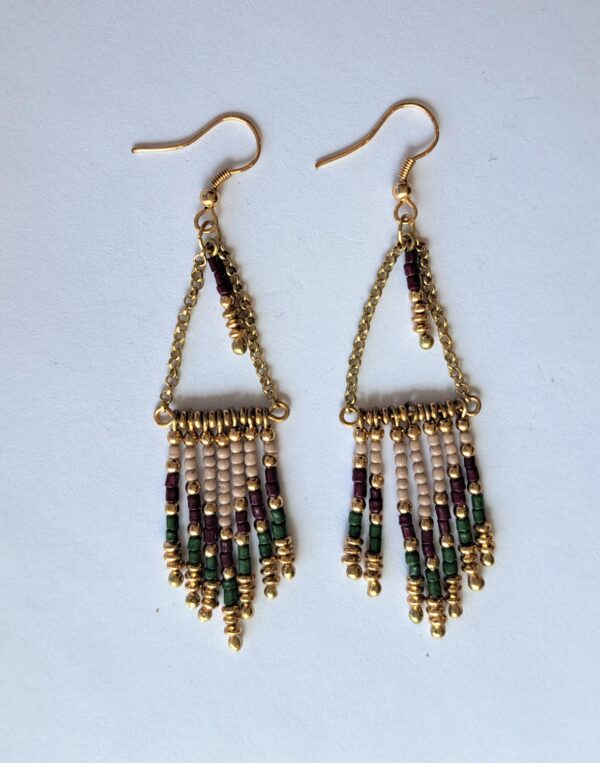 עגילי חרוזים