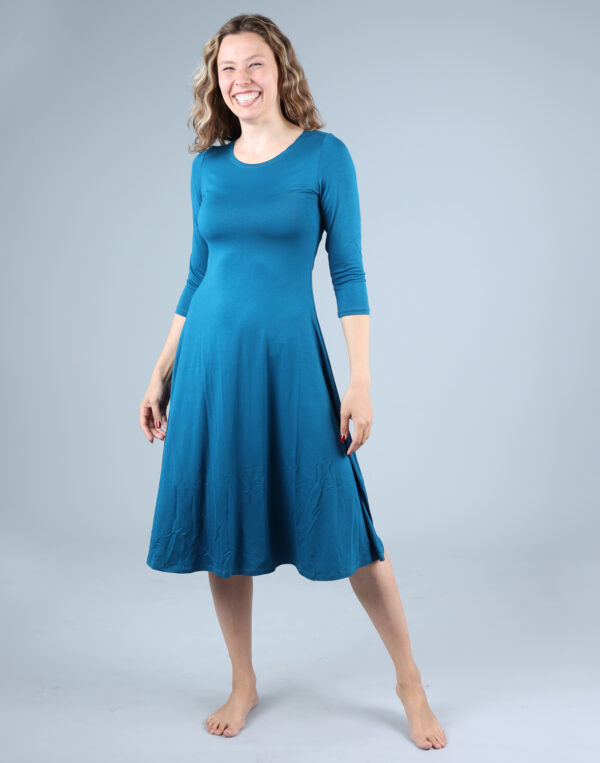 שמלת בייסיק שרוול 3/4