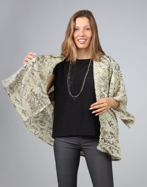 חולצה משוחררת