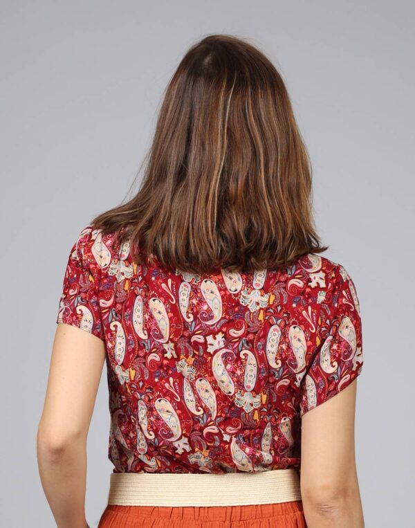 חולצת ויסקוזה קצרה