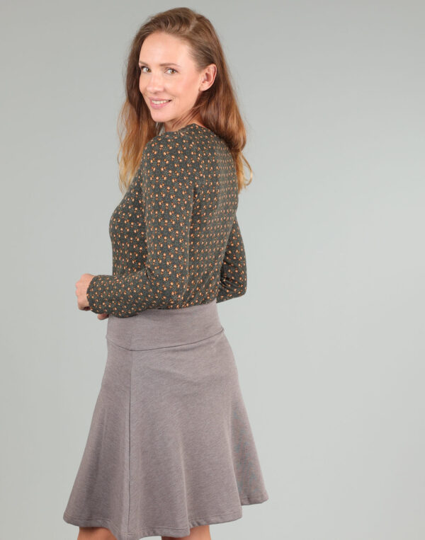 חולצה מעוצבת