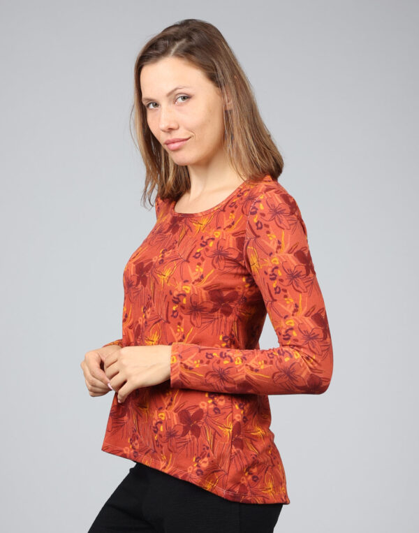 חולצה מודפסת