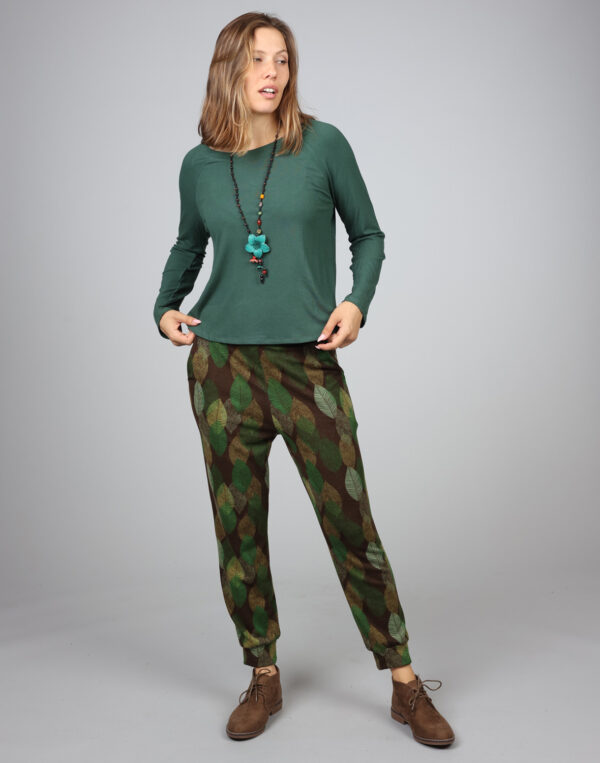 מכנסיים מודפסים