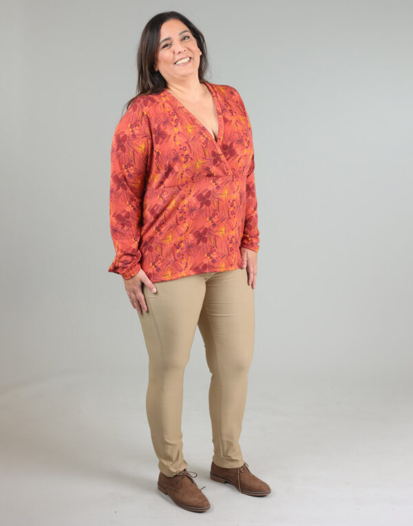 חולצת מעטפת