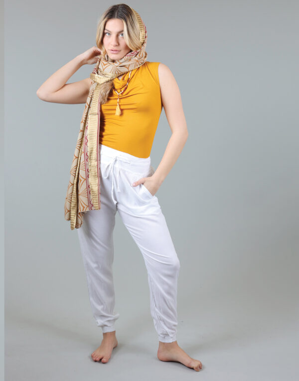 מכנסיים קלילים