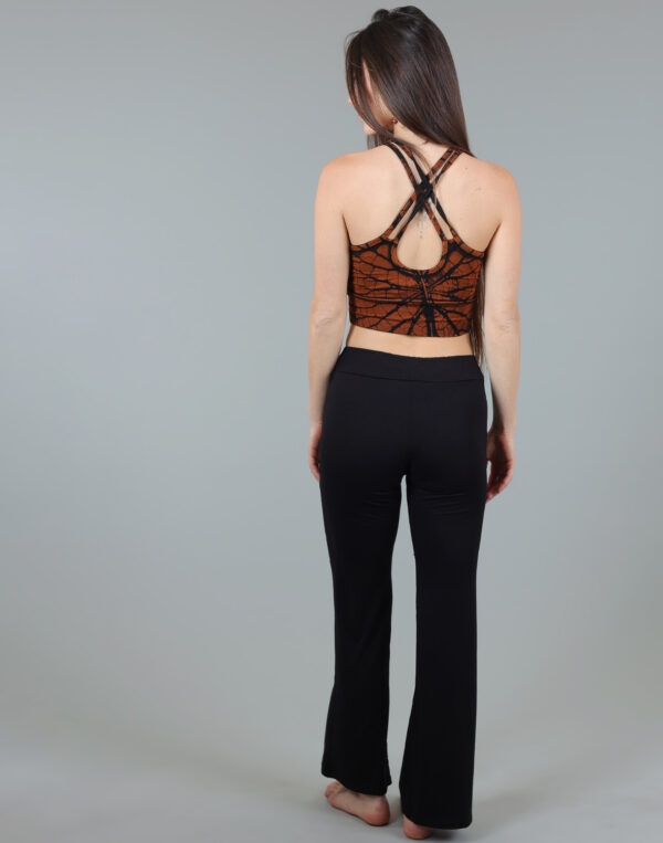 מכנסיים מתרחבים