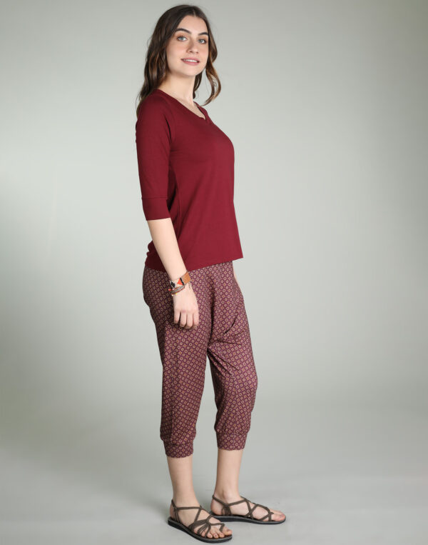 חולצה משוחררת