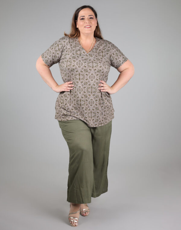 מכנסיים רחבים