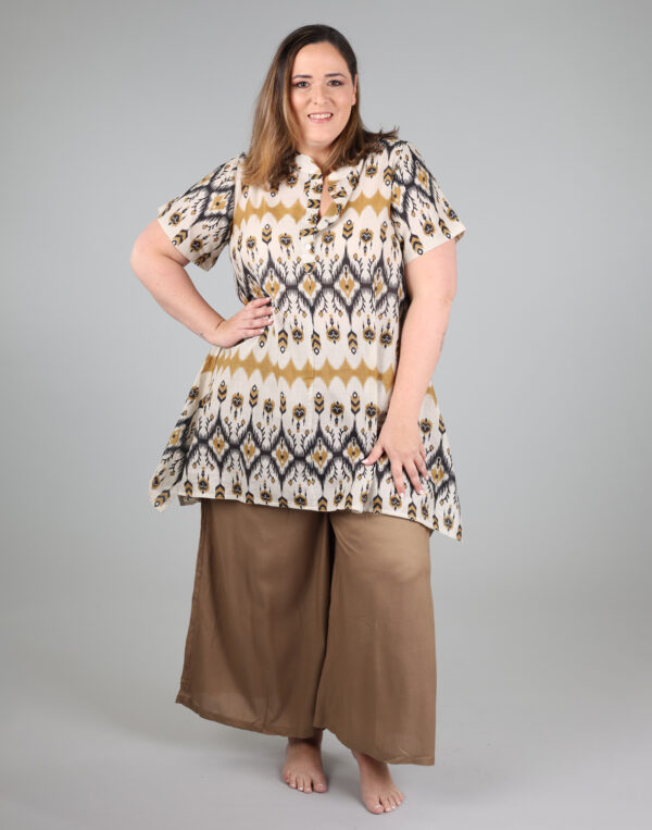 טוניקת צווארון