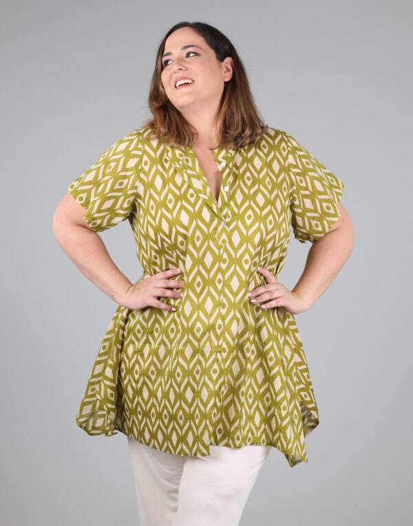 טוניקת צווארון