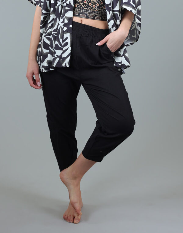 מכנסי כותנה רחבים