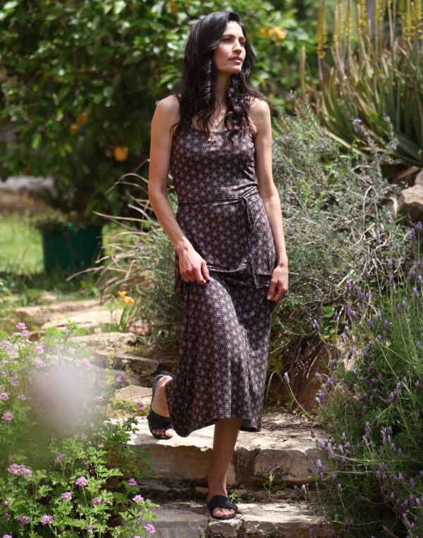 שמלת מקסי כתפיות