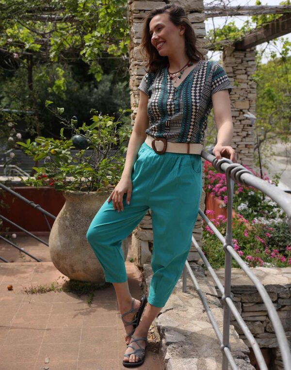 חולצת כפתורים