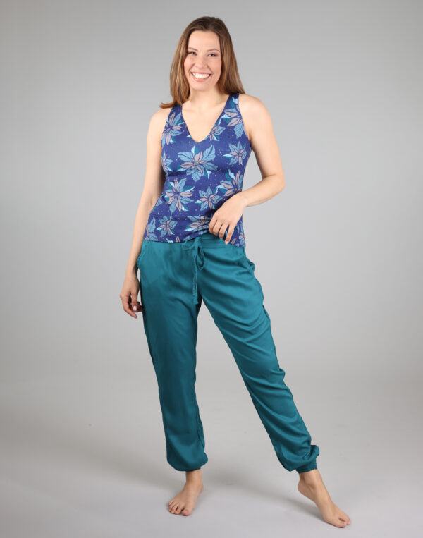 גופייה צמודה