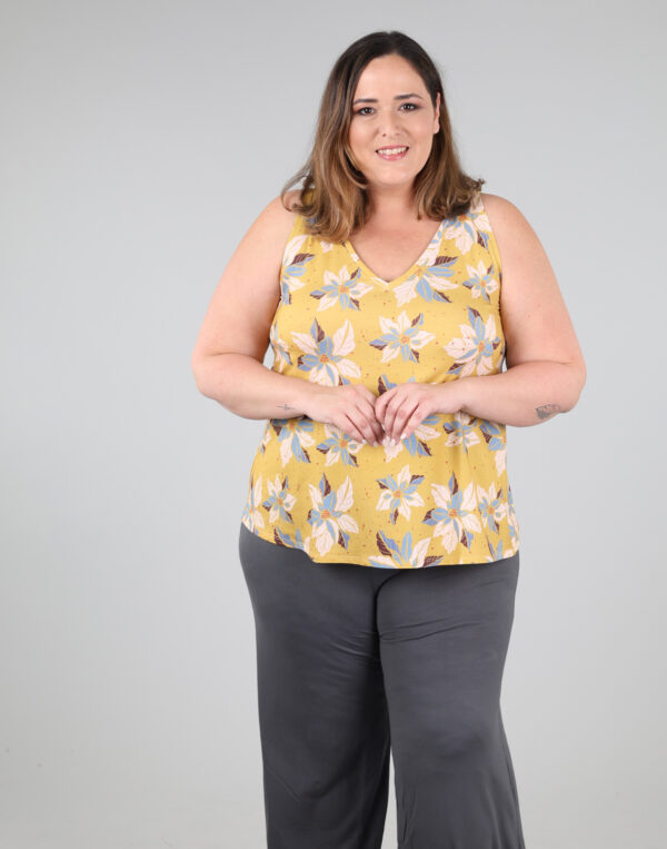 גופיה רחבה מודפסת