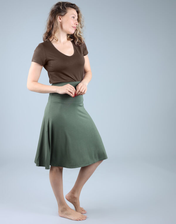 חולצת V בייסיק