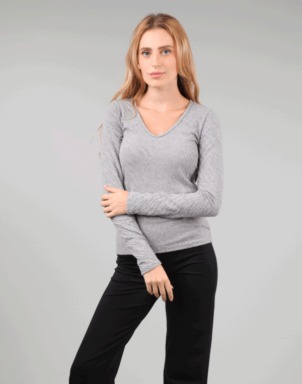 חולצה צמודה