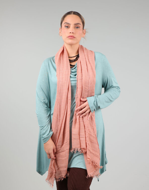 צעיף מקומט פסים צרים