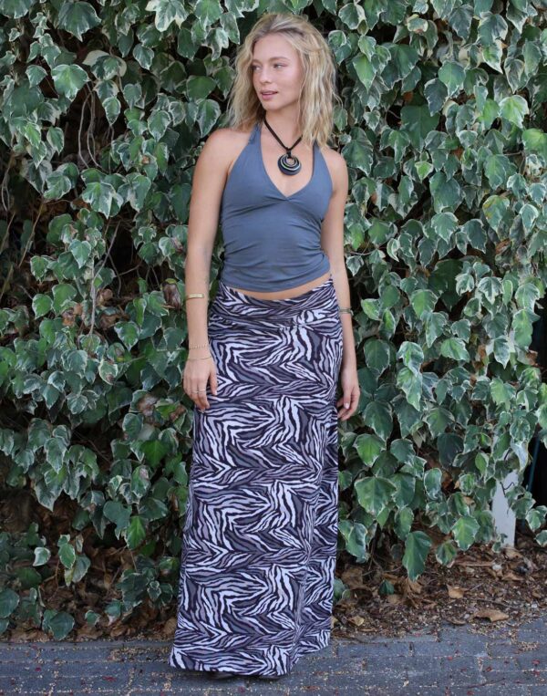 חצאית ארוכה חצאית ארוכה