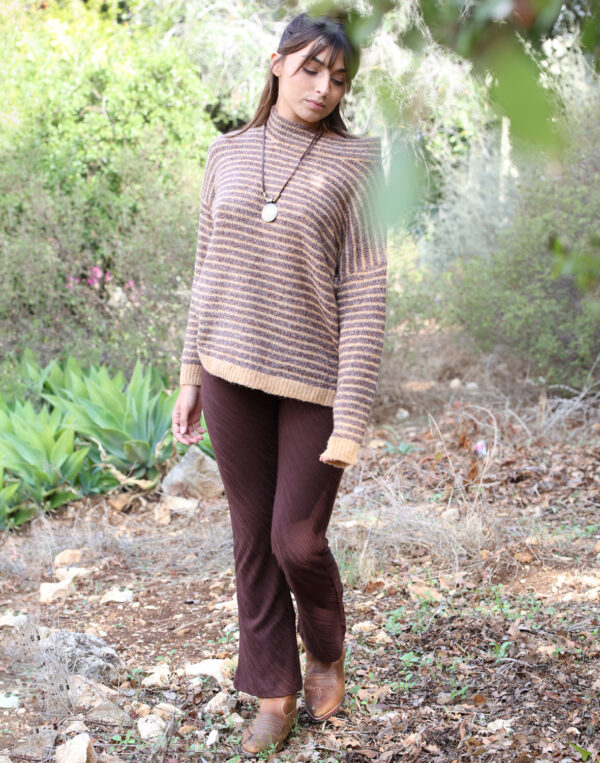 מכנסיים מתרחבים